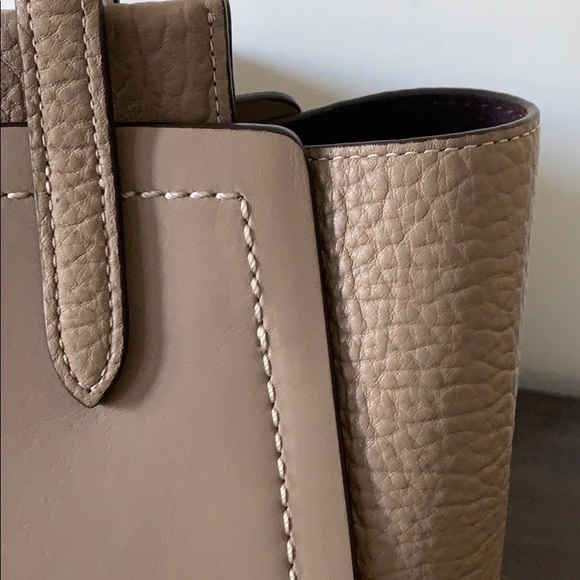 Coach 1941 Troupe Tote 79468 - Picture 4 of 14